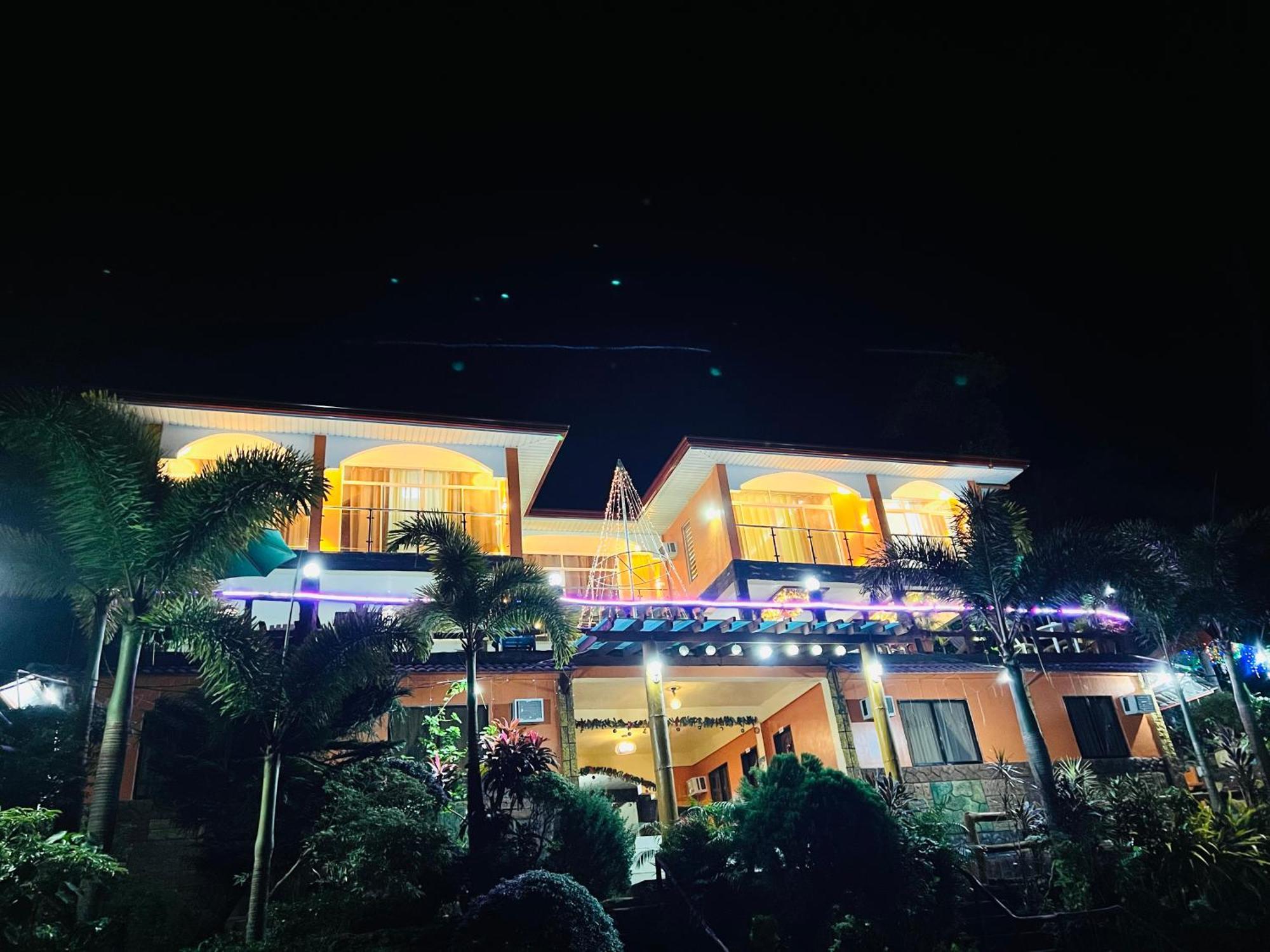 C View Resort Sipalay Exterior photo