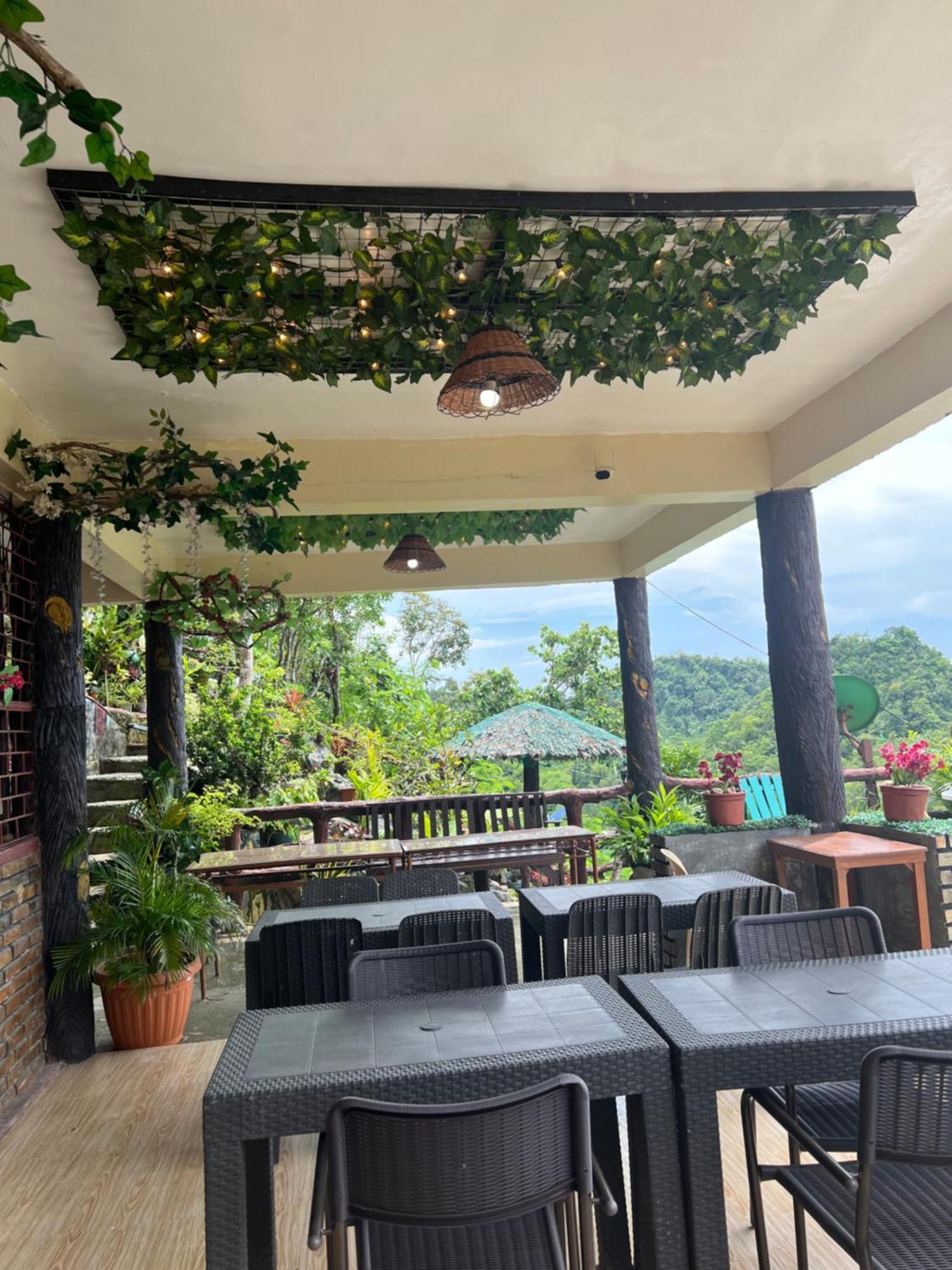 C View Resort Sipalay Exterior photo